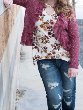 Buckle Cream Floral Keyhole Top with Mustard & Olive Accents